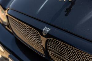 Image 42/43 of Jaguar XJR (2003)