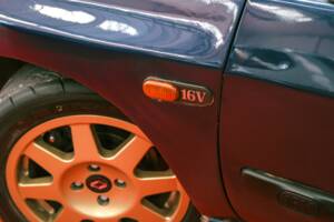 Imagen 12/27 de Renault Clio I 1.8 16V (1994)