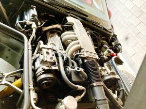 Bild 23/32 von Chevrolet Corvette Convertible (1988)