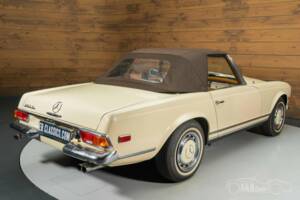 Image 13/19 de Mercedes-Benz 280 SL (1970)