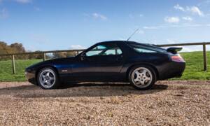 Image 2/43 of Porsche 928 GTS (1994)