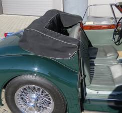 Image 32/50 de Jaguar XK 140 SE DHC (1956)