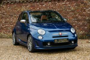 Image 38/50 of Abarth 595 Cabrio Italia (2011)