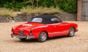 Bild 3/50 von Volkswagen Karmann Ghia 1600 (1972)