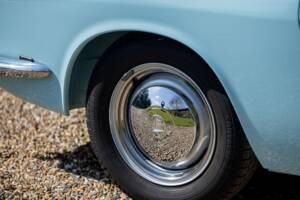 Image 31/50 of Volvo 1800 S (1964)