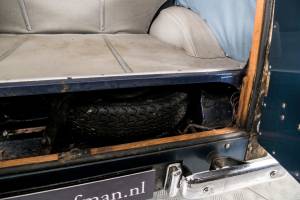 Image 41/50 of Morris Minor 1000 Traveller (1968)