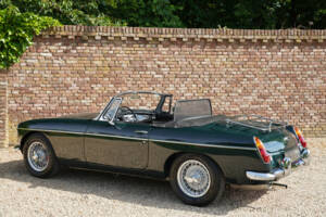 Image 13/50 of MG MGB (1969)