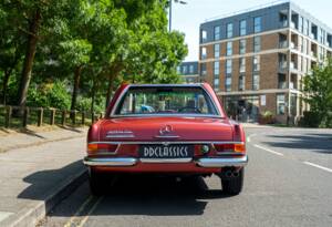 Image 12/33 of Mercedes-Benz 280 SL (1970)
