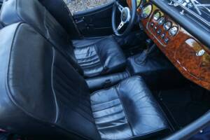 Bild 38/50 von Morgan Plus 8 (1982)