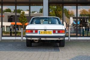 Image 3/62 of Mercedes-Benz 280 CE (1982)