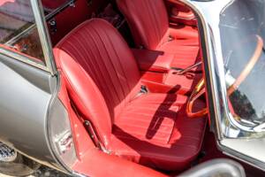 Bild 34/44 von Jaguar E-Type 4.2 (1964)