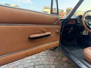 Image 14/27 of Alfa Romeo 1750 GT Veloce (1969)