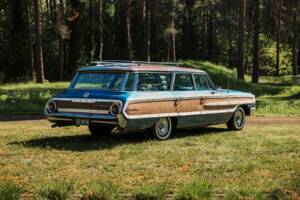 Image 5/20 of Ford Country Squire Station Wagon (1964)