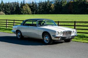 Afbeelding 15/50 van Jaguar XJ 5.3 C (1976)