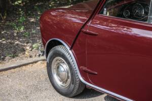 Image 20/46 of Austin Seven (1964)