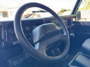 Bild 25/55 von Land Rover Defender 90 Heritage (2006)
