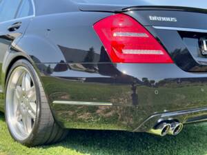 Bild 16/79 von Mercedes-Benz S 500 BlueEFFICIENCY (2011)