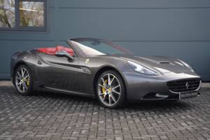 Bild 1/50 von Ferrari California (2009)