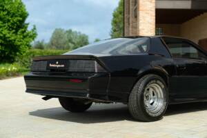 Bild 13/50 von Chevrolet Camaro Z28 (1992)