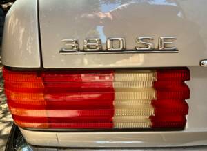 Afbeelding 31/73 van Mercedes-Benz 380 SE (1984)