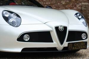 Obraz 23/50 pojazdu Alfa Romeo 8C Spider (2009)