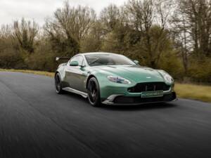 Image 57/65 de Aston Martin Vantage GT8 (2017)