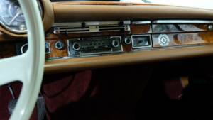 Bild 10/30 von Mercedes-Benz 280 SE 3,5 (1970)