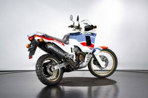 Image 4/50 de Honda XRV 650 Africa Twin (1989)