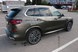 Bild 2/9 von BMW X5 xDrive50e (2023)