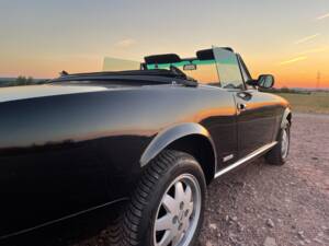 Image 8/14 of FIAT 124 Pininfarina Spidereuropa (1985)