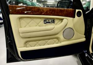 Bild 44/50 von Bentley Arnage T (2005)