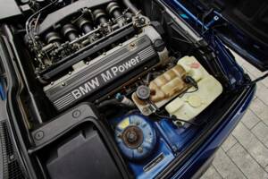 Immagine 43/74 di BMW M5 (1992)