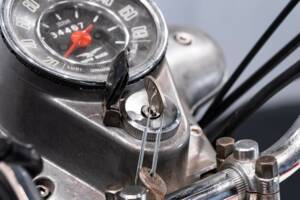 Image 23/30 de Moto Guzzi DUMMY (1967)