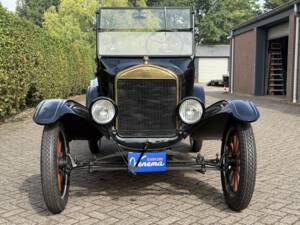 Immagine 2/13 di Ford Model T Touring (1925)