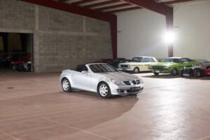 Image 16/32 of Mercedes-Benz SLK 200 Kompressor (2004)