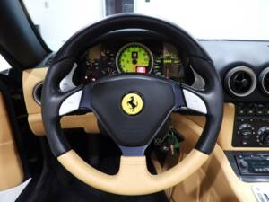 Image 6/15 of Ferrari 575 Superamerica F1 (2005)