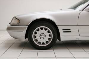 Bild 5/84 von Mercedes-Benz SL 320 (1996)