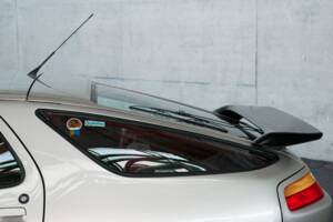 Image 7/50 of Porsche 928 GT (1989)