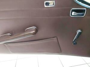 Image 36/58 de Mercedes-Benz 280 SL (1969)
