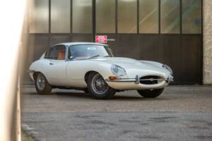 Imagen 12/50 de Jaguar E-Type 4.2 (1965)