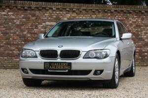 Obraz 25/50 pojazdu BMW 750i (2007)
