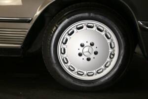 Image 49/50 de Mercedes-Benz 420 SL (1987)