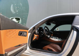 Image 49/56 of Mercedes-AMG GT-S (2017)