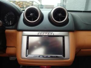 Image 50/99 of Ferrari California (2010)