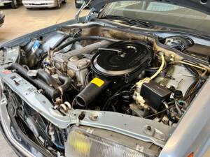 Image 25/64 of Mercedes-Benz 280 SE (1983)