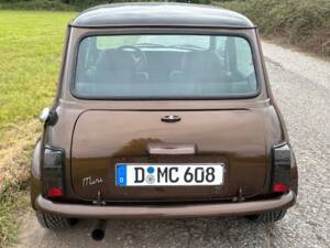 Image 2/22 of Austin Thirty (1990)