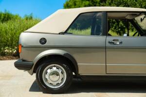 Image 16/50 de Volkswagen Golf Mk I Convertible 1.1 (1980)