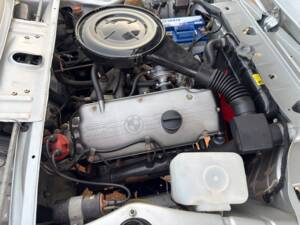 Image 15/22 de BMW 2002 (1975)