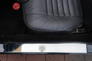Image 43/50 of MG MGB (1969)