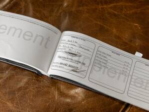 Image 72/77 of Aston Martin DBS (2009)